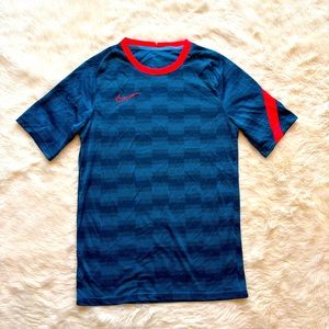 Nike Dri Fit Academy Pro Blue Pink Graphic Short Sleeve Jersey Shirt Mens Small